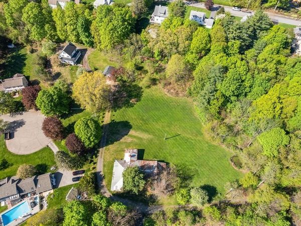25 Park Street, Southborough, MA 01772