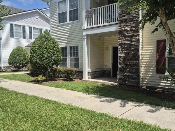 2200 MARSH HAWK Lane, Unit 205, Fleming Island, FL 32003