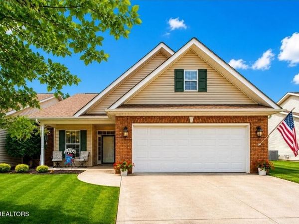 7230 Oakfield Lane, Powell, TN 37849