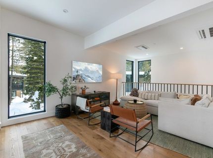 211 Palisades Circle, Olympic Valley, CA 96146 Photo