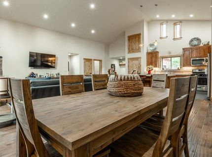 16138 SW Lance Drive, Truckee, CA 96161 Photo