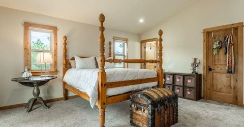 16138 SW Lance Drive, Truckee, CA 96161 Photo