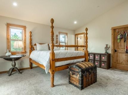 16138 SW Lance Drive, Truckee, CA 96161 Photo