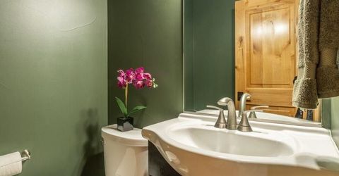 16138 SW Lance Drive, Truckee, CA 96161 Photo