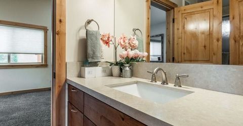 16138 SW Lance Drive, Truckee, CA 96161 Photo