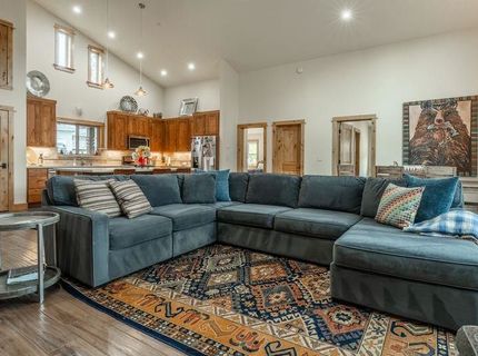 16138 SW Lance Drive, Truckee, CA 96161 Photo