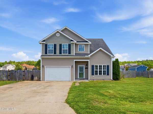116 Bay Leaf Drive , Currituck, NC 27929