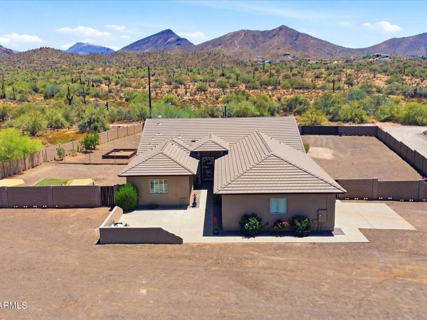 40724 N CENTRAL Avenue, Phoenix, AZ 85086