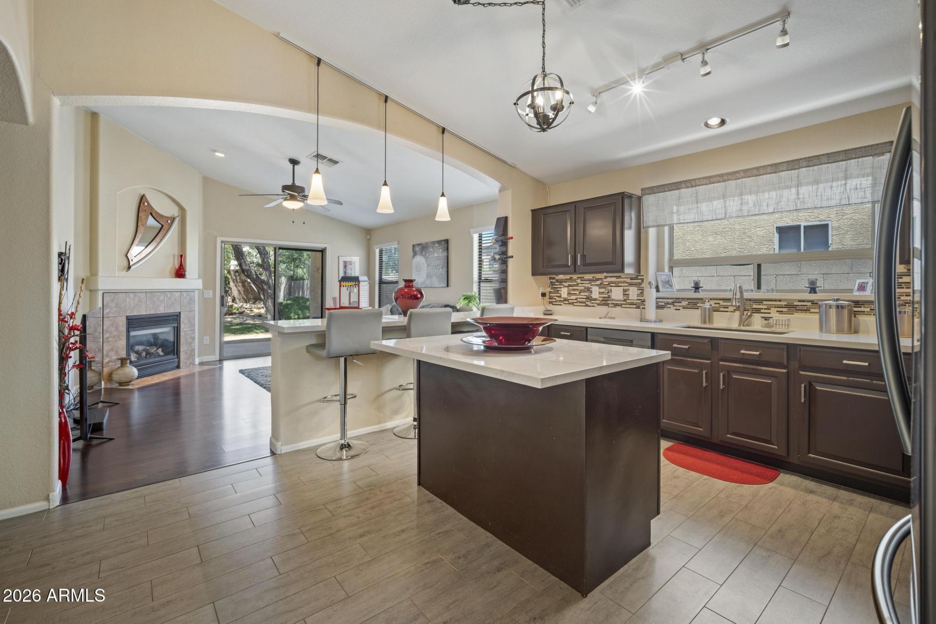 2520 W Oberlin Way, Phoenix, AZ 85085 Main Photo