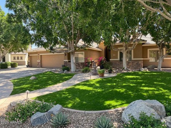 665 E Constitution Drive, Gilbert, AZ 85296