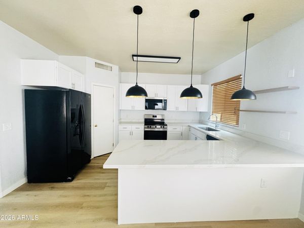 1384 S HERON Lane, Gilbert, AZ 85296