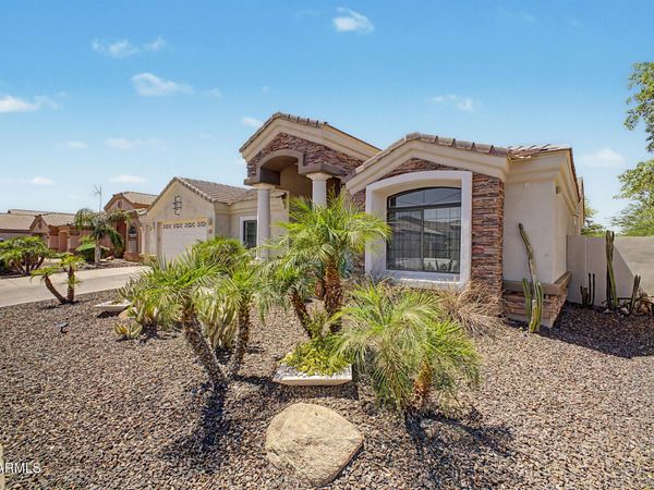 4404 W LODGE Drive, Laveen, AZ 85339