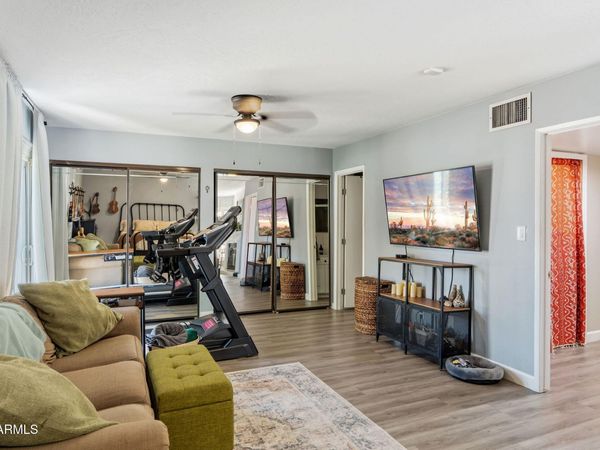 12801 N 15TH Avenue, Phoenix, AZ 85029