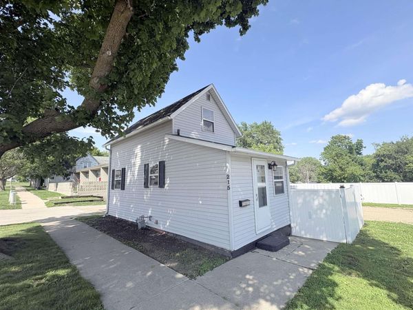 215 N 4th Street, Forest City, IA 50436
