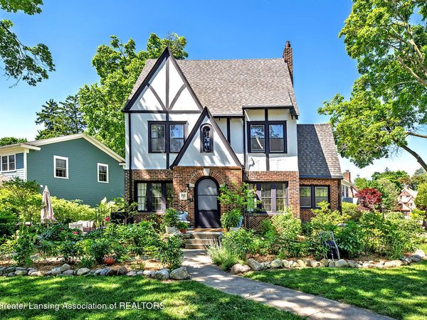 363 University Drive, East Lansing, MI 48823