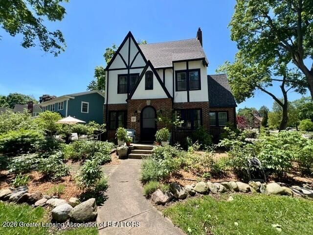 363 University Drive, East Lansing, MI 48823 Main Photo