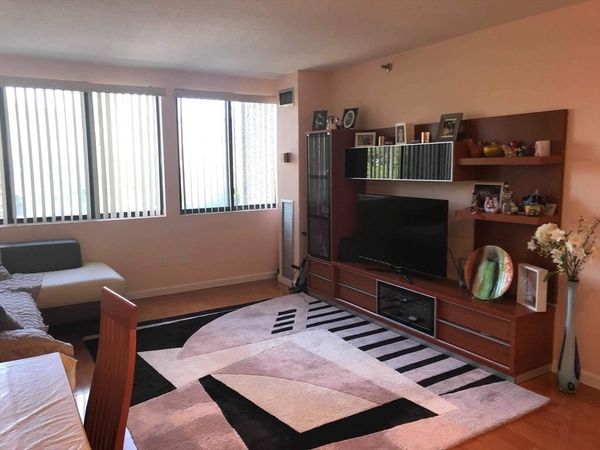1731 Beacon, Unit 316, Brookline, MA 02445