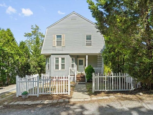 3 Wallace St, Worcester, MA 01605
