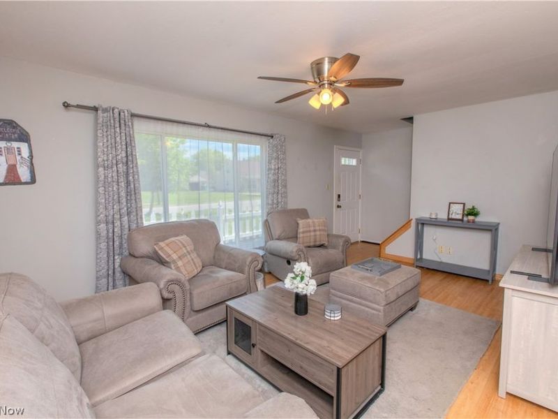 26890 Drakefield Avenue , Euclid, OH 44132 Photo 11