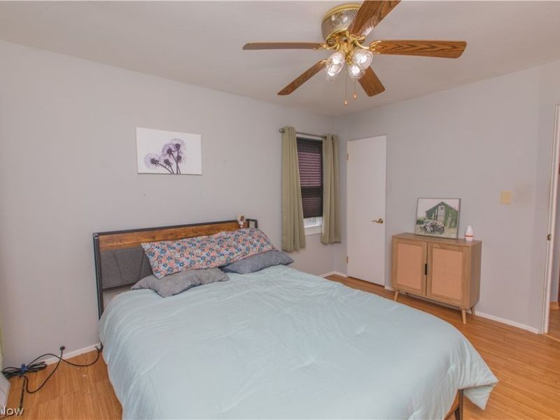 26890 Drakefield Avenue , Euclid, OH 44132 Photo 15