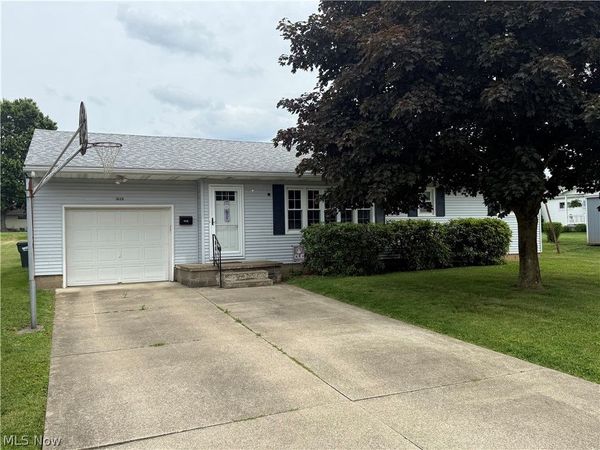 1538 S 13th Street , Coshocton, OH 43812