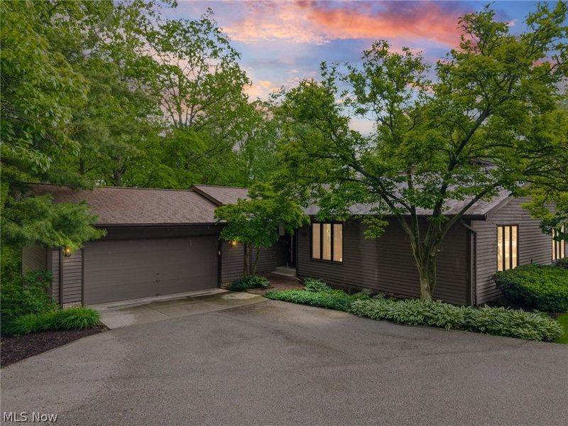 6791 Windward Hills, Brecksville, OH 44141 Photo 1