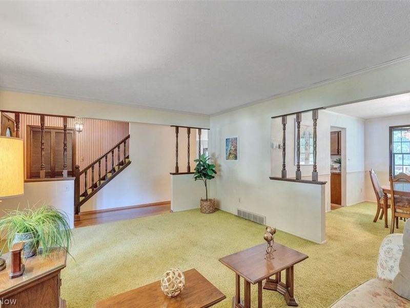5756 Dorothy Drive, North Olmsted, OH 44070 Photo 11
