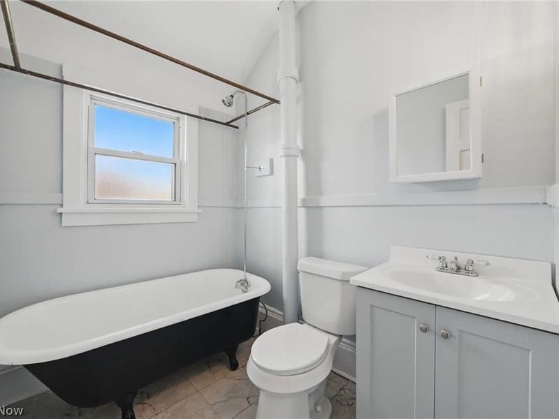2471 Tremont Avenue , Unit Up, Cleveland, OH 44113 Photo 13