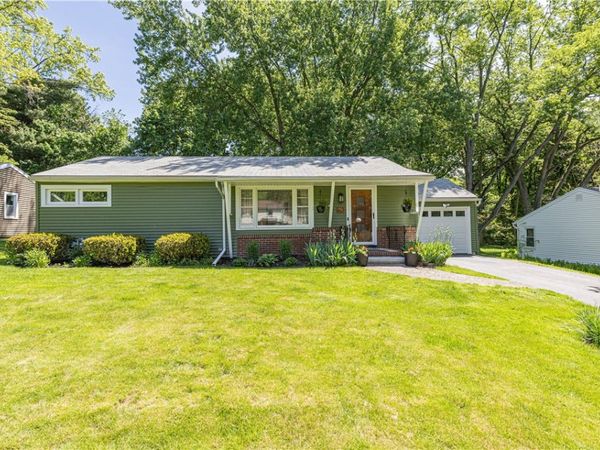 60 Alaimo Drive, Rochester, NY 14625