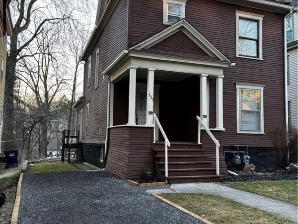 131 Strong Avenue , Syracuse, NY 13210