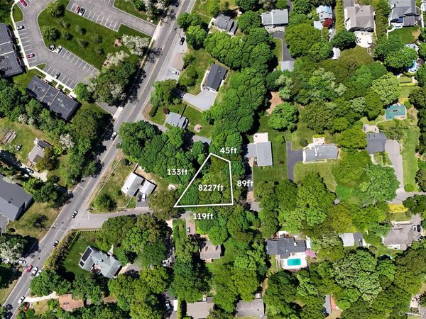 Edgewood Avenue , Port Jefferson Village, NY 11777
