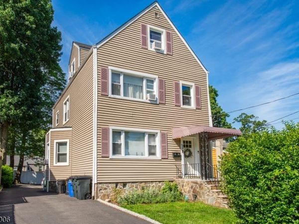 50 Jefferson Ave, Hasbrouck Heights, NJ 07604
