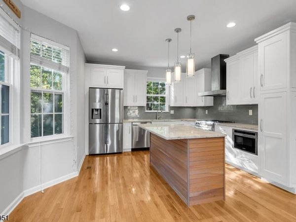 22 Honeyman Rd, Bernards, NJ 07920