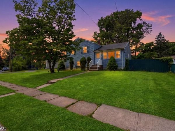 218 Schillaci Ln, South Plainfield, NJ 07080
