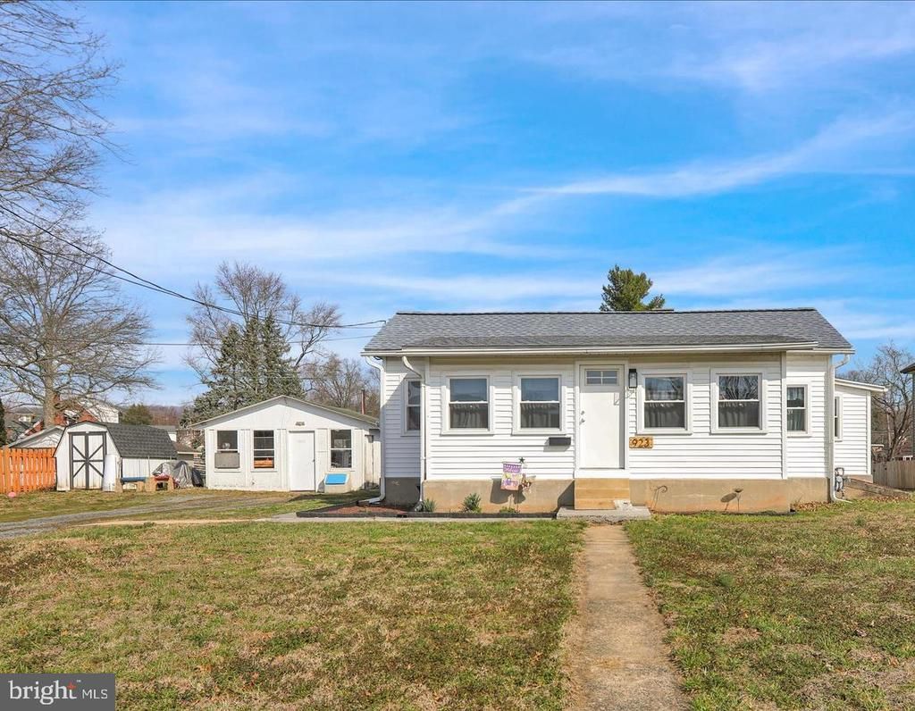 923 MIFFLIN STREET, COLUMBIA, PA 17512