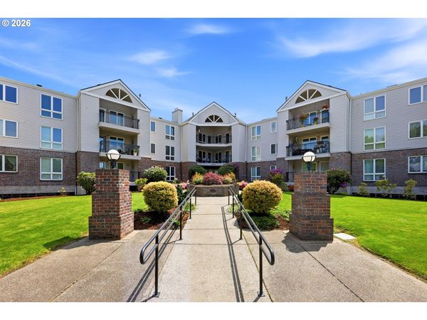 15510 NE KNOTT ST, Unit 3, Portland, OR 97230