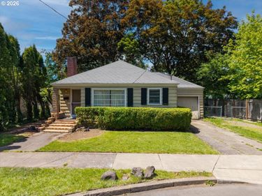 744 NW 17TH ST, Corvallis, OR 97330
