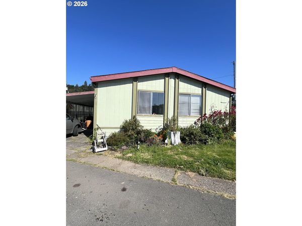 1413 HAWTHORNE AVE, Reedsport, OR 97467