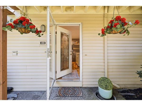 490 N HAYDEN ISLAND DR, Unit 98, Portland, OR 97217