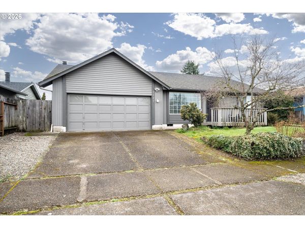 5621 C ST, Springfield, OR 97478