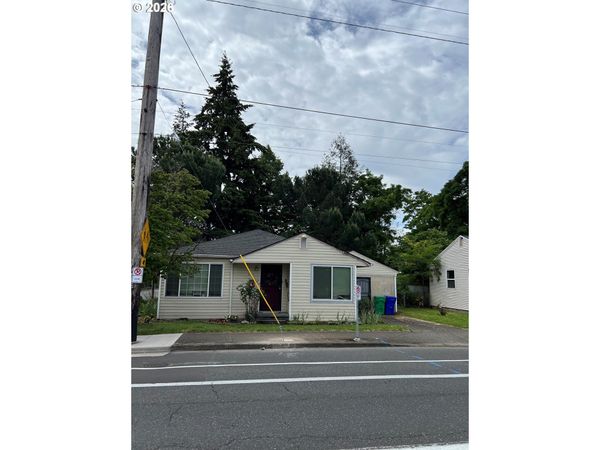 9948 SE HOLGATE BLVD, Portland, OR 97266