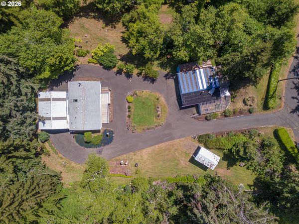 1621 NE YAQUINA HEIGHTS DR, Newport, OR 97365