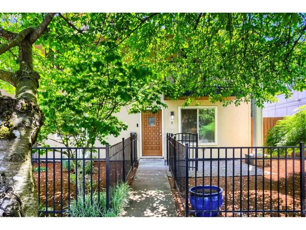 4830 SE STARK ST, Unit 5, Portland, OR 97215