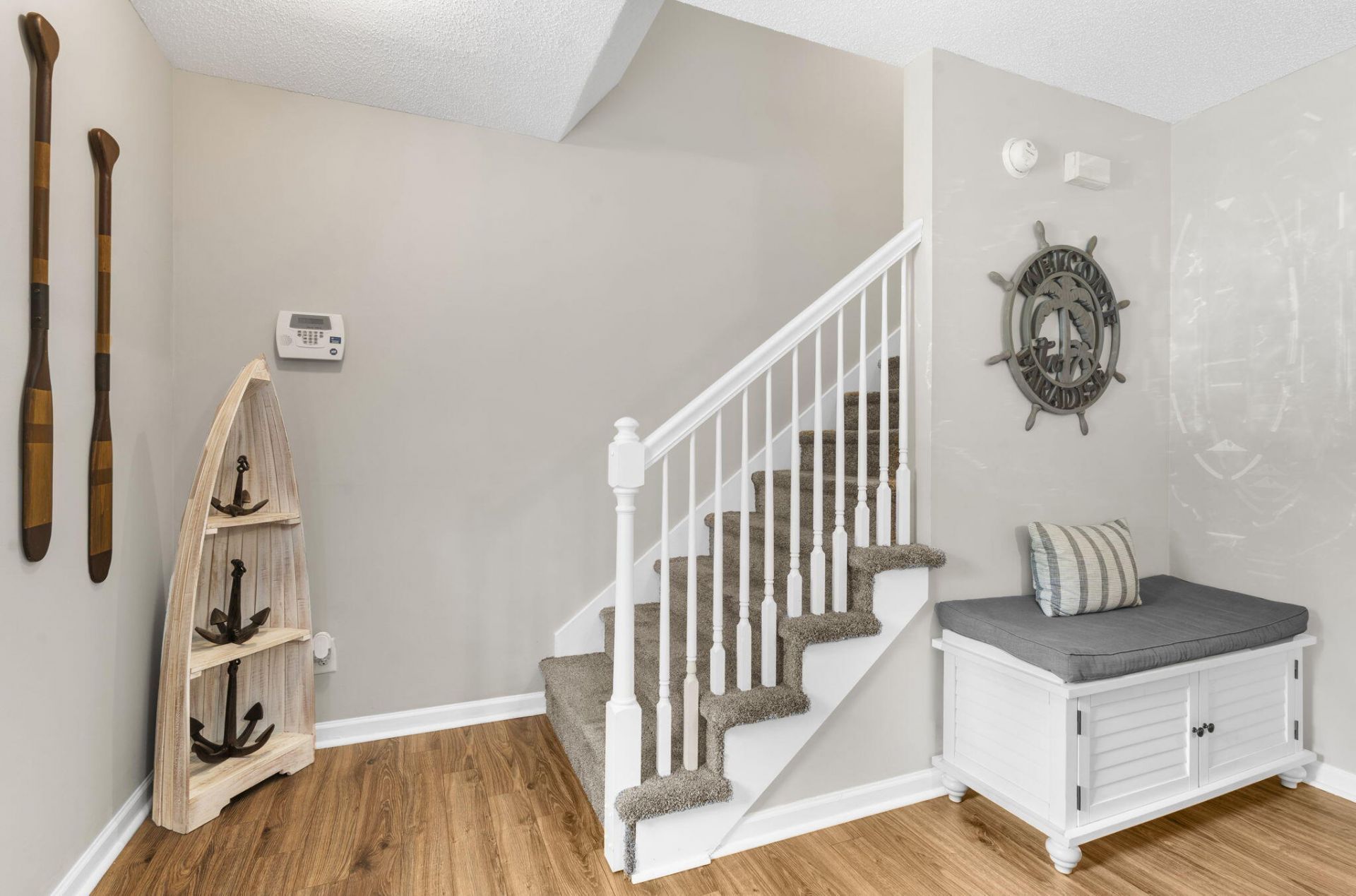 210 Bamert Street Photo 11