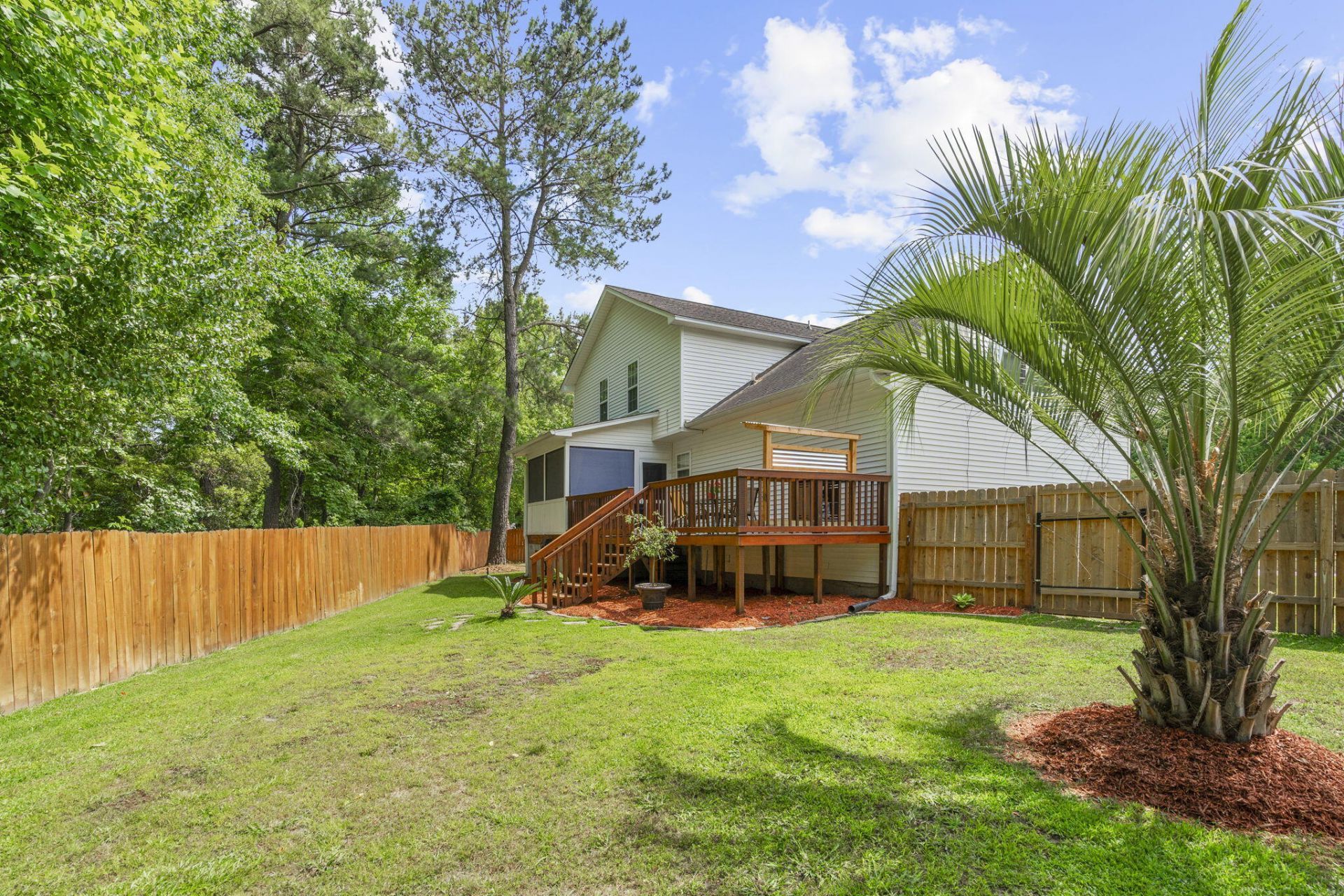 210 Bamert Street Photo 24