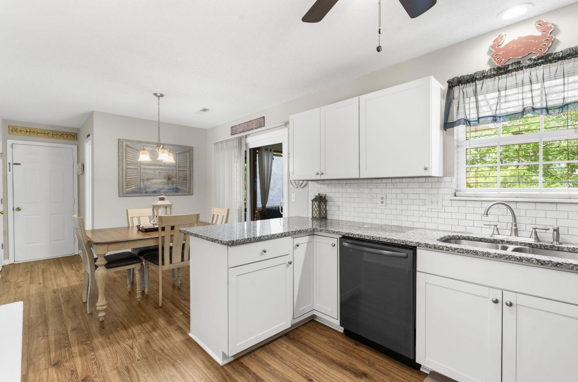 210 Bamert Street Photo 5