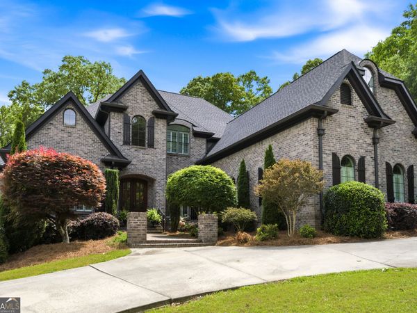 1720 Oak Tree Hollow, Gainesville, GA 30501