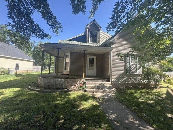 208 S Russell St , Portland, TN 37148