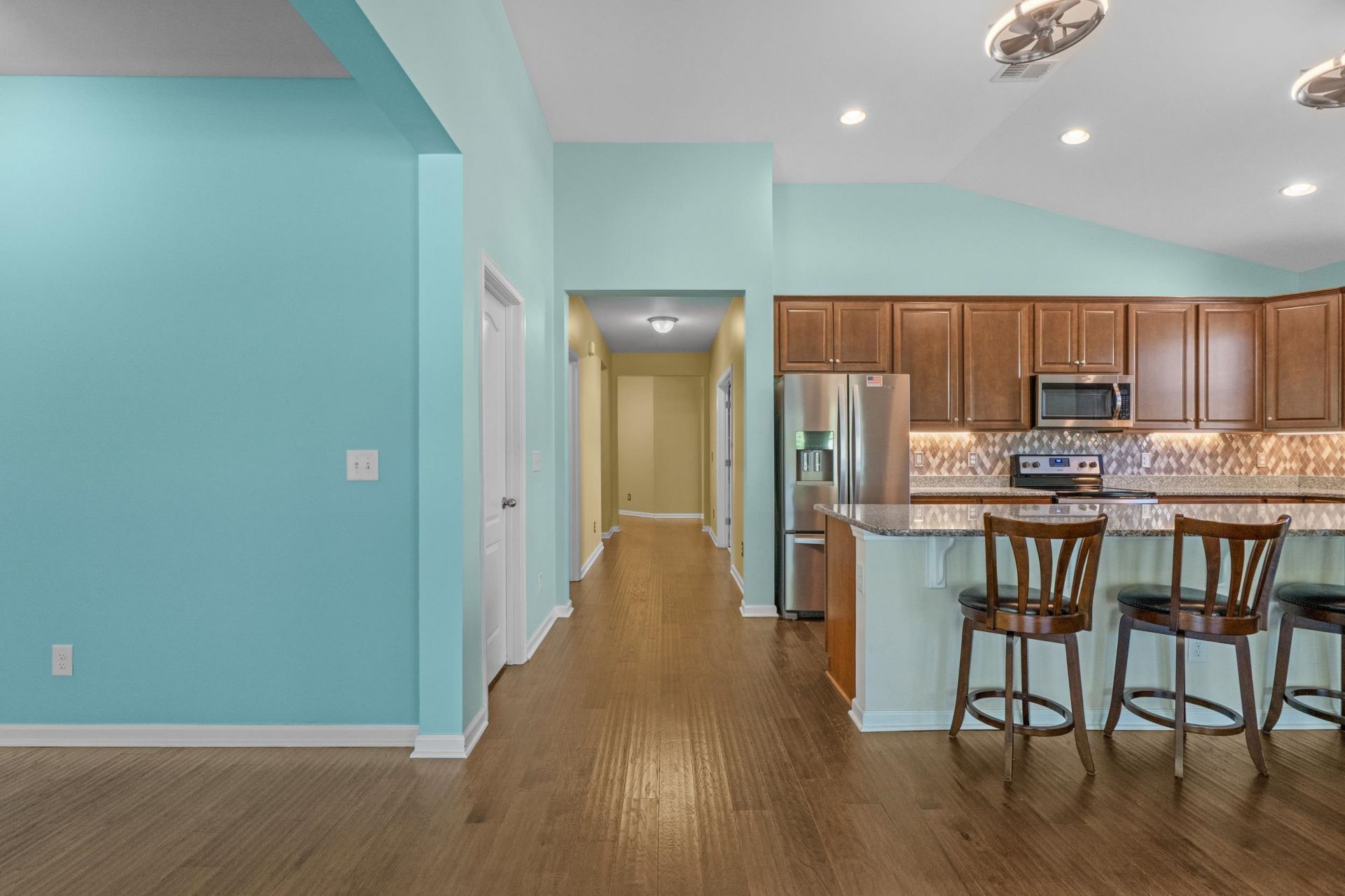 840 Lafayette Park Dr.  Photo 10