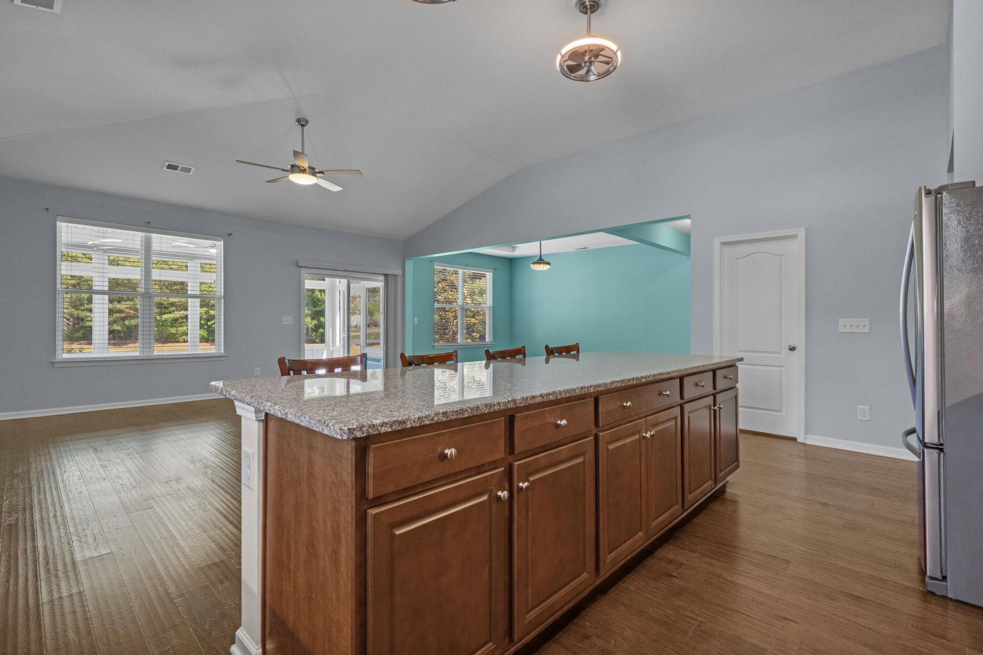 840 Lafayette Park Dr.  Photo 16
